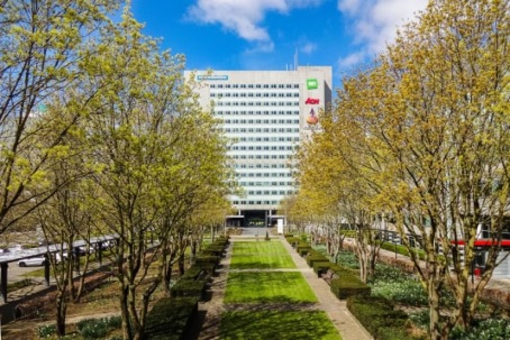 Gebouw W1 aan de Winthontlaan 1 in Utrecht