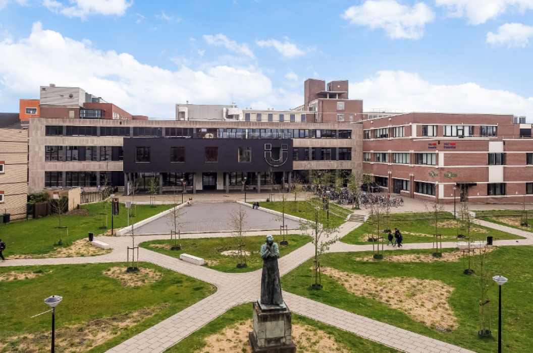 Ariënsplein 1 in Enschede.