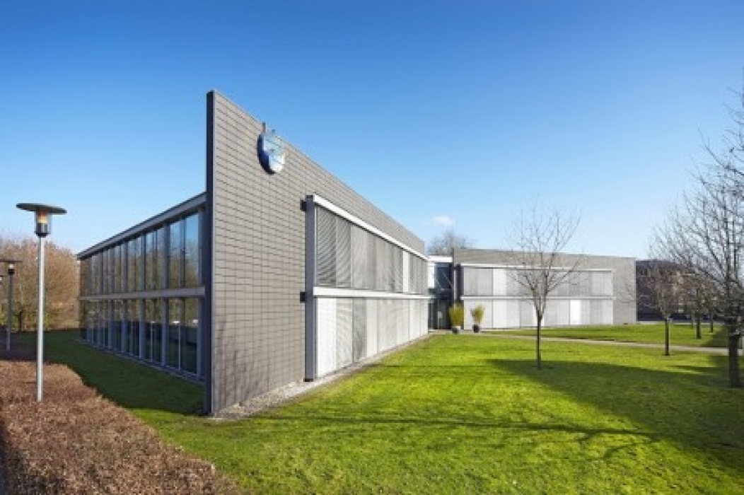 Kantoorgebouw aan de Mr. B.M. Telderstraat 13 in Arnhem