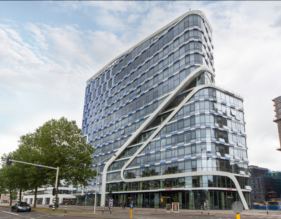 Kantoorgebouw Beethovenstraat 400 in Amsterdam