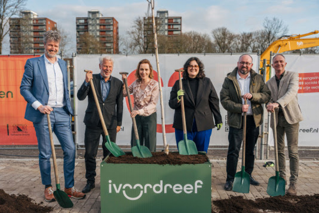 Robert Straver (Bo-Ex), Henk Jagersma (SPW), Heleen Aarts (Amvest), Senna Maatoug (gemeente Utrecht), Bob Dijkman Dulkes (provincie Utrecht) en Job van Zomeren (ERA Contour)