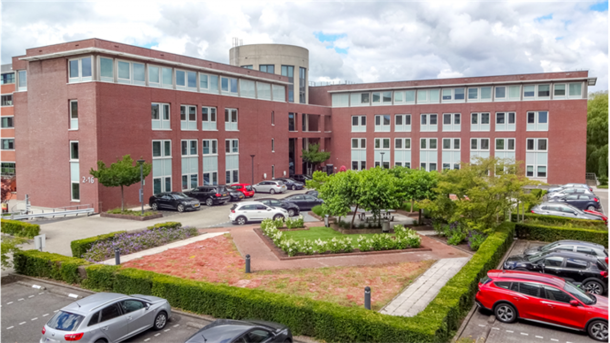 Beechavenue 2-16 in Schiphol Rijk