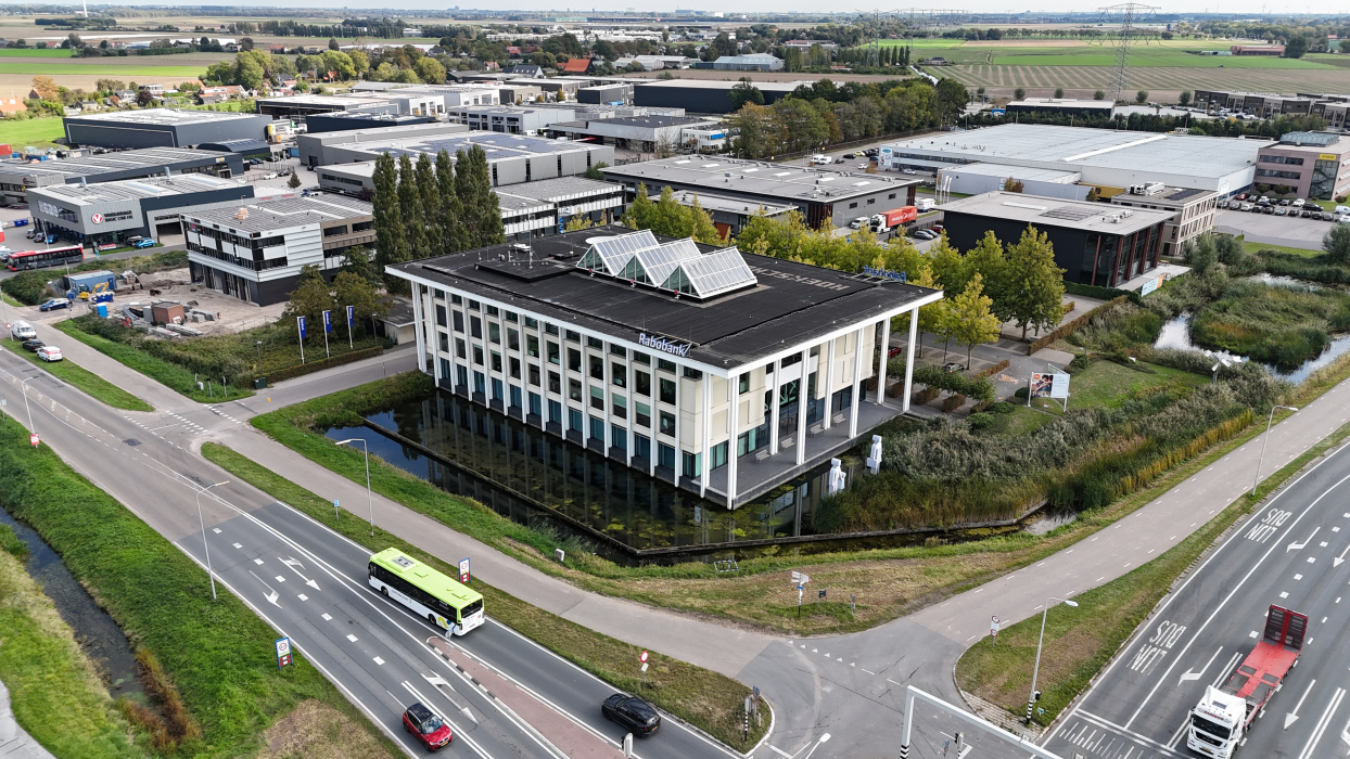 Reedijk 8 in Heinenoord