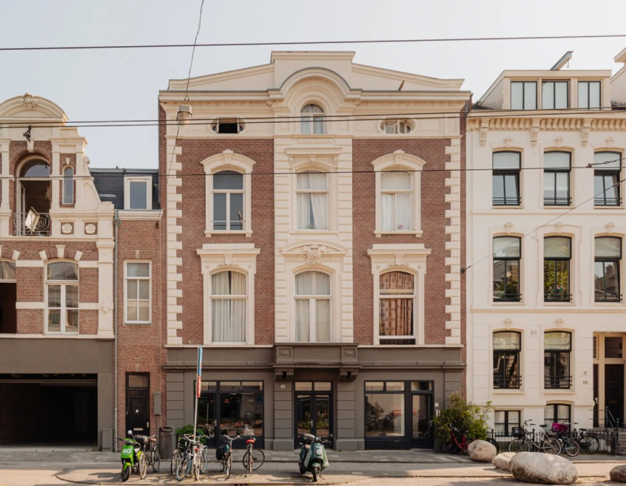 Plantage Middenlaan 21 in Amsterdam