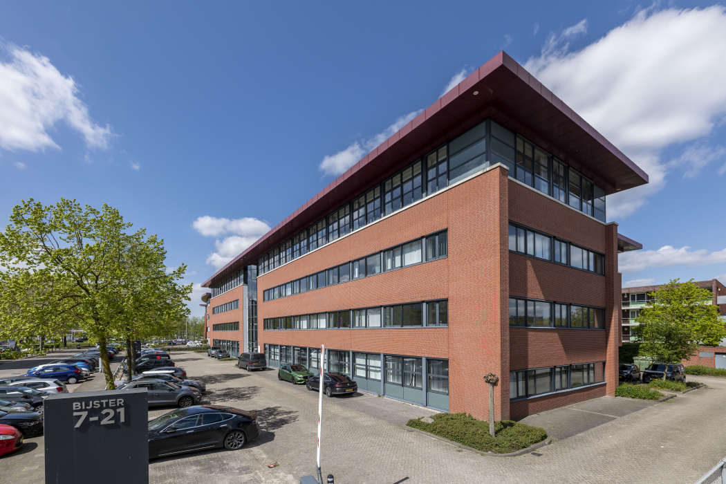 Kantoorpand aan de Bijster 7-21 in Breda