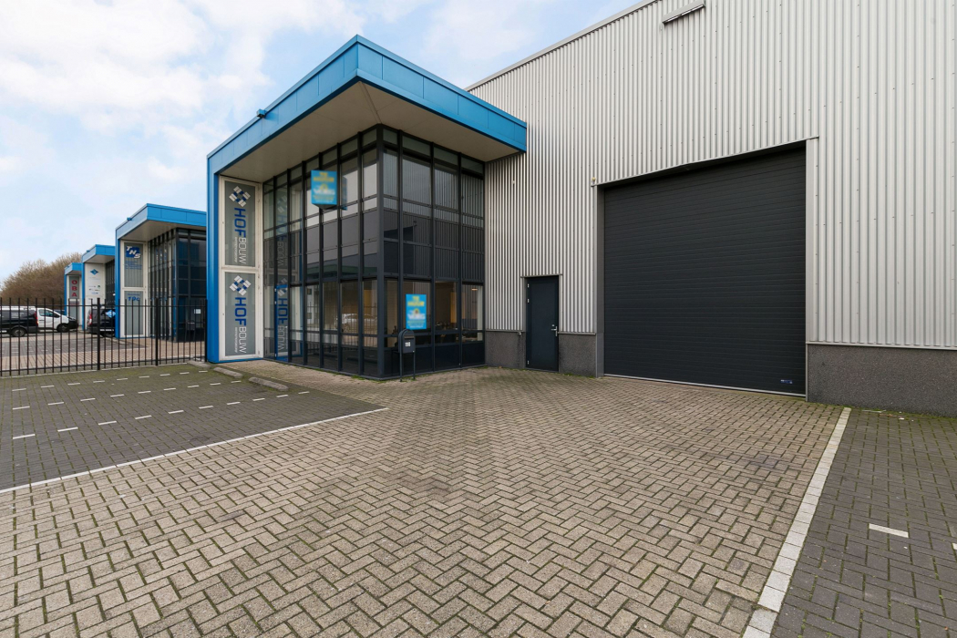 Bedrijfspand aan de Fluorietweg 19B te Alkmaar