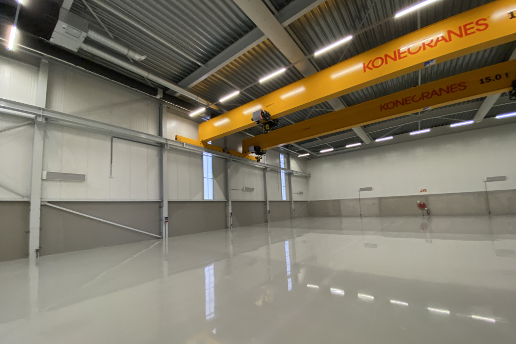 In de nieuw opgeleverde logistieke hal