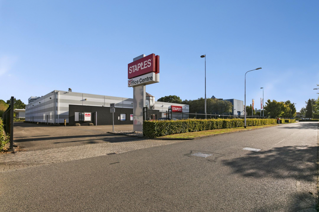 M7 Real Estate verkoopt twee bedrijfsruimtes in Den Haag en Tilburg