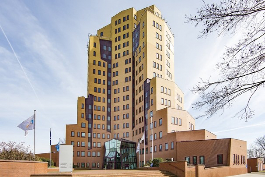 Teleport Tower aan de Kingsfordweg 151 – 201 in Amsterdam
