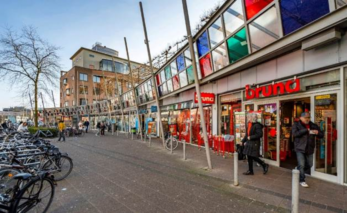 Wijkwinkelcentrum Nieuw Sloten in Amsterdam