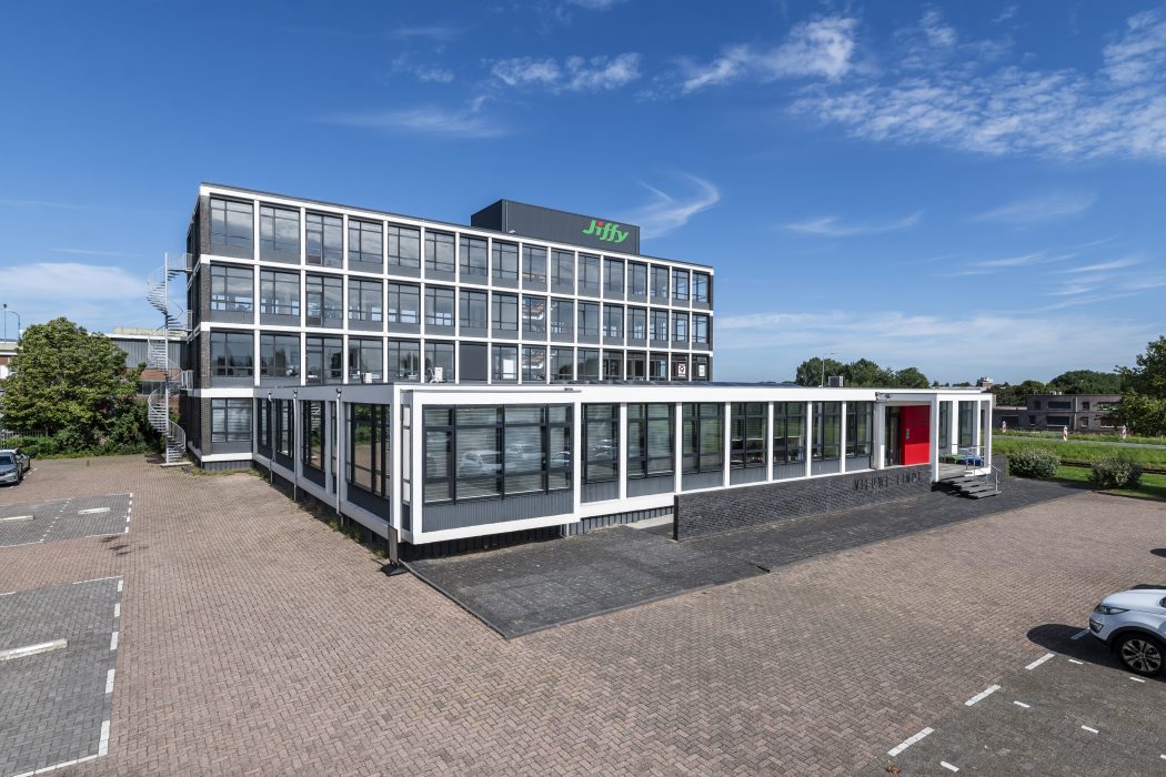 Develhaven op de Lindtsedijk 20 te Zwijndrecht