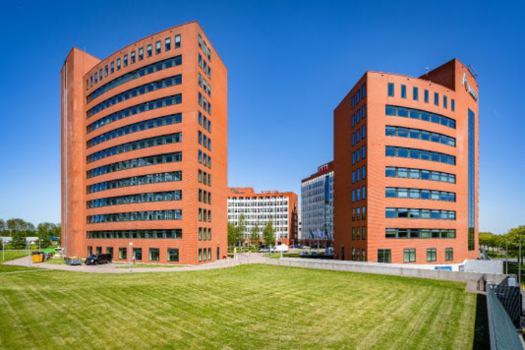 Lotus Office Campus aan de George Hintzenweg te Rotterdam