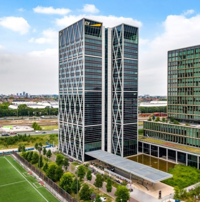 Cross Towers aan de Antonio Vivaldistraat te Amsterdam