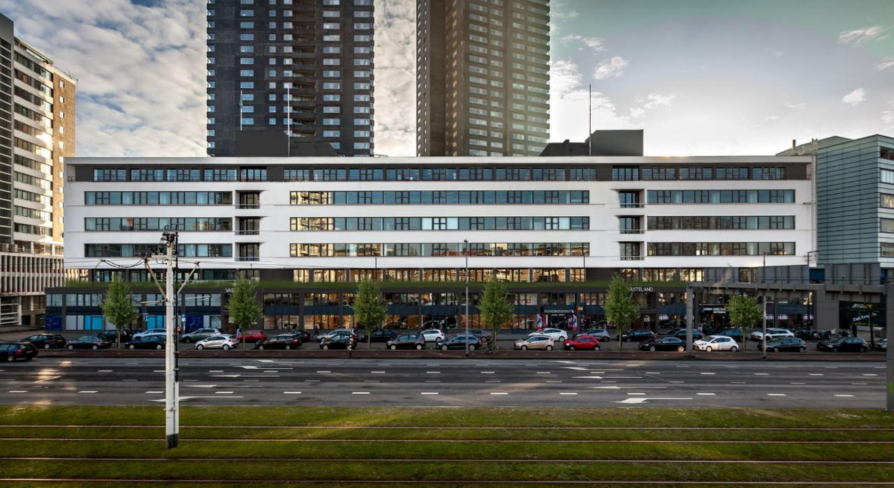 Vasteland 10-40 in Rotterdam