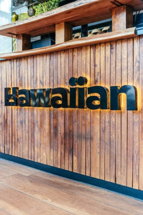 Hawaiian huurt ruimte in gebouw AIR gebouw