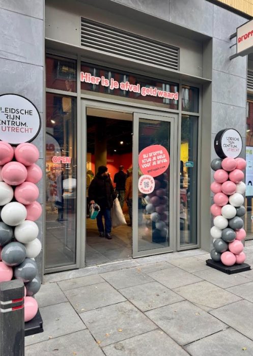Opening Droppie