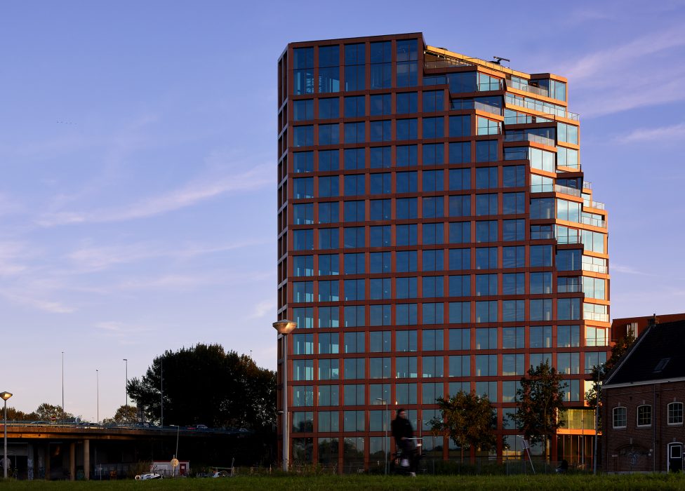H.J.E. Wenckebachweg 230-258 te Amsterdam.