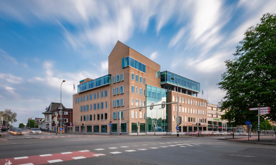 Stationsweg 1 in Groningen