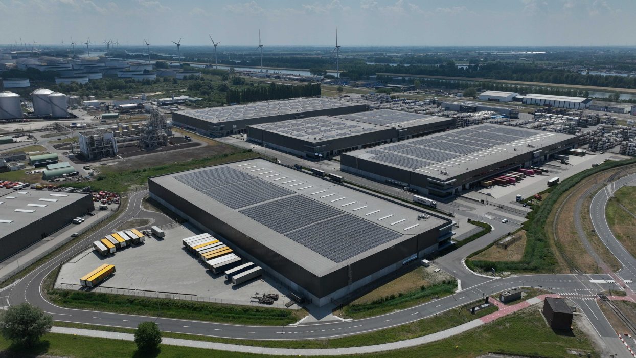 LogChain Two in Rotterdam Europoort