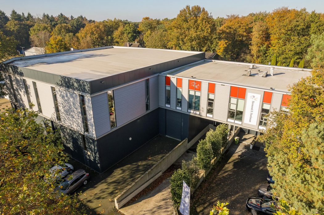 Ampèrestraat 4, op industrieterrein Feithenhof
