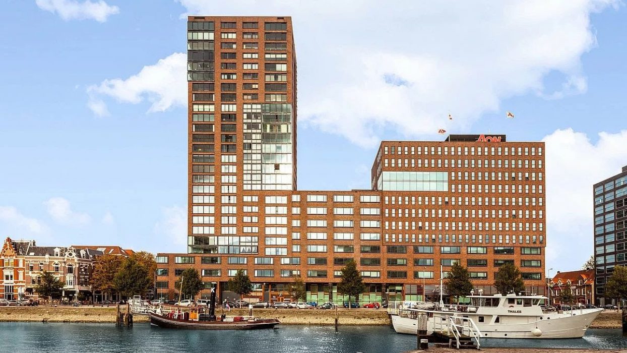 The Office Building Admiraliteitskade 62 in Rotterdam | ©Aroundtown
