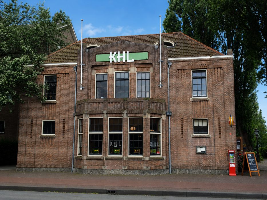 Ymere verkoopt monumentaal KHL-gebouw in Amsterdam
