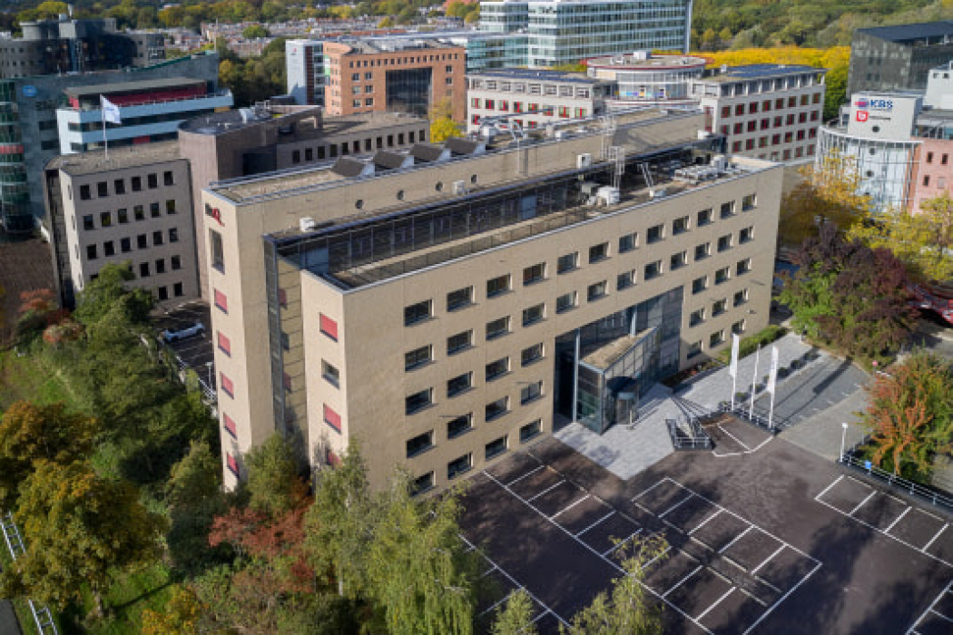 Kanoorgebouw aan de Euclideslaan 151 te Utrecht