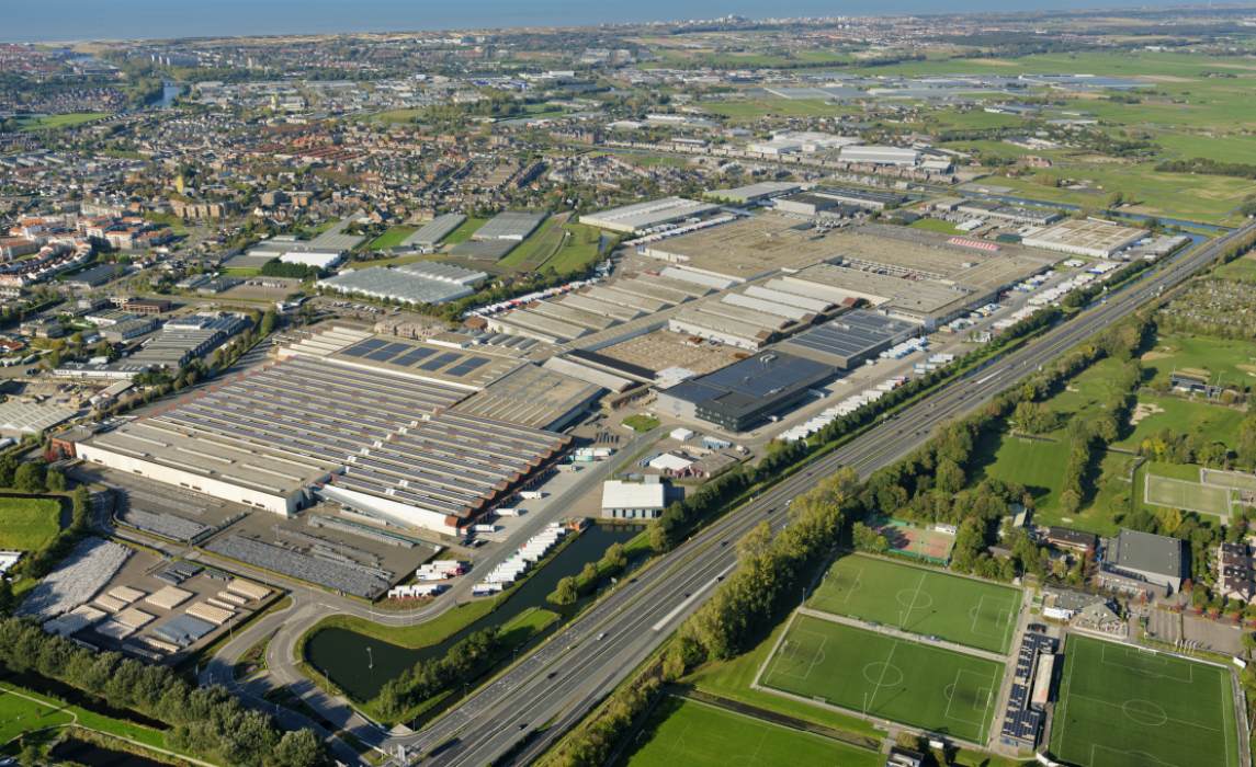 Luchtfoto van de locatie in Rijnsburg