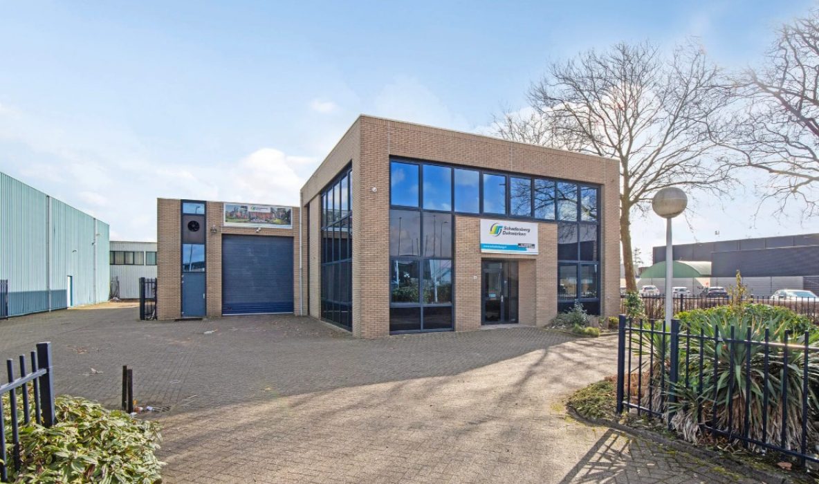 Schrijnwerkerstraat 24 in Hoogvliet Rotterdam