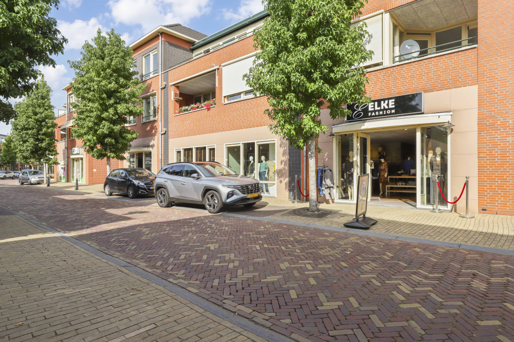 Winkelruimte aan de Raadhuisstraat 4 in Hengelo