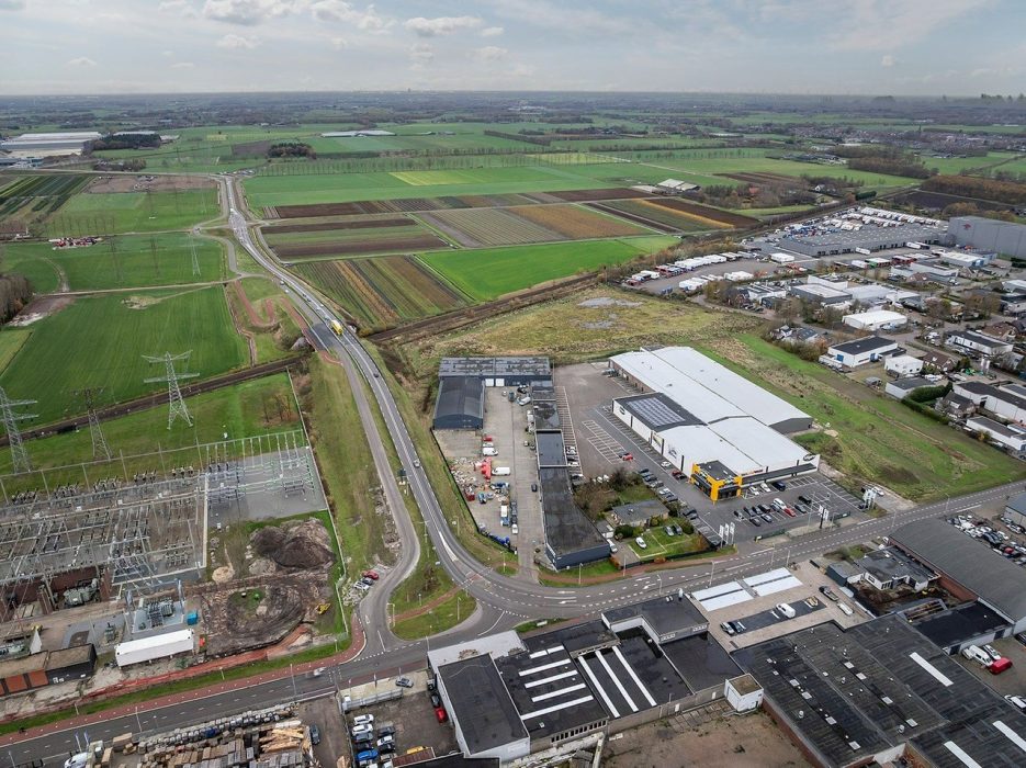 Bedrijfcomplex te Majoppeveld Noord in Roosendaal