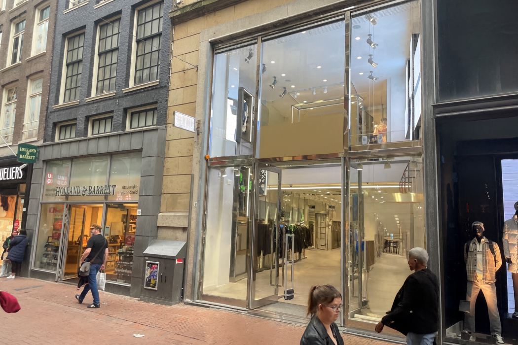 Kalverstraat 8 in Amsterdam