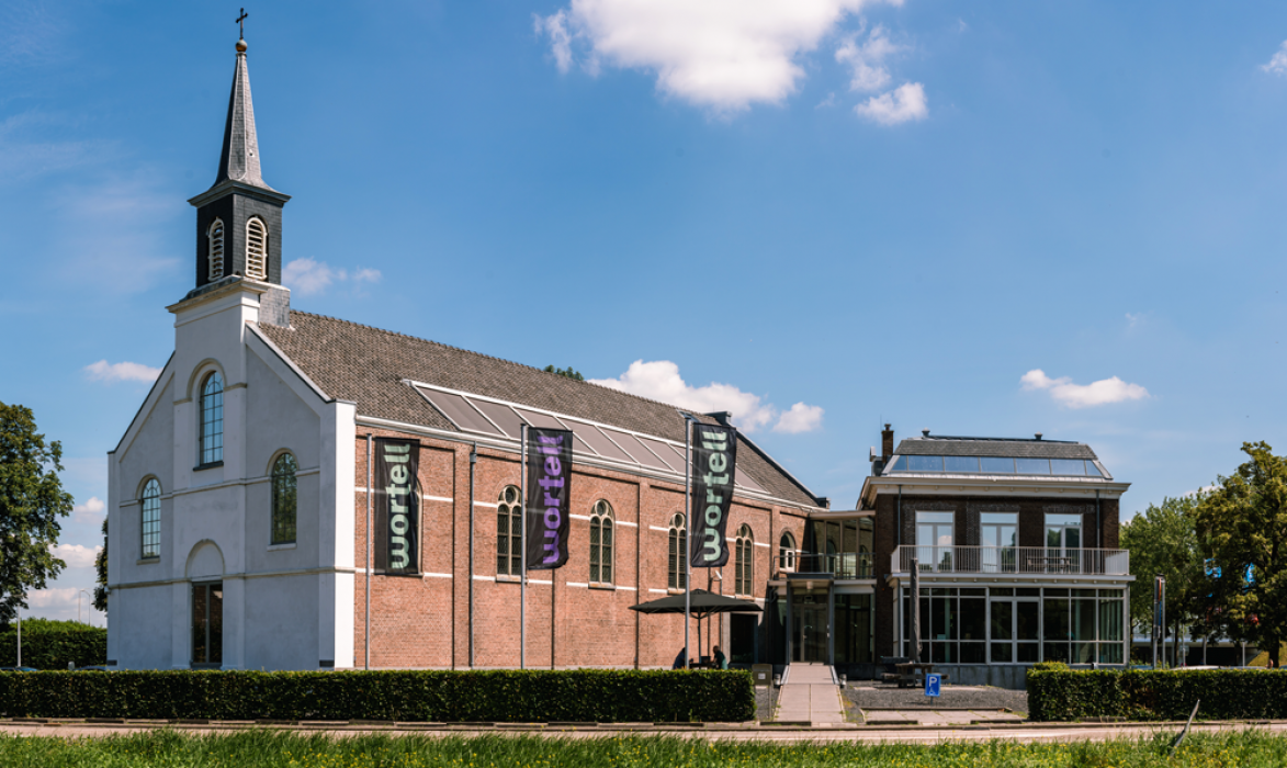 Schipholwge 641 te Lijnden