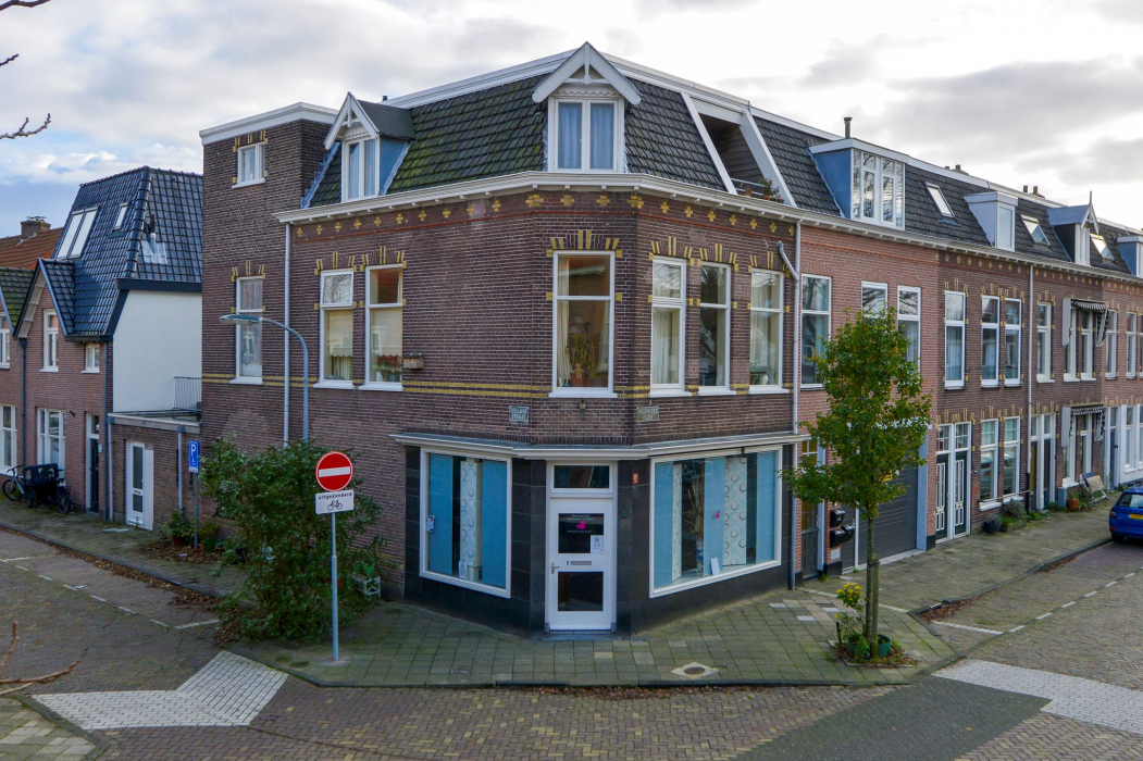 Winkelruimte Brouwersplein 6 in Haarlem