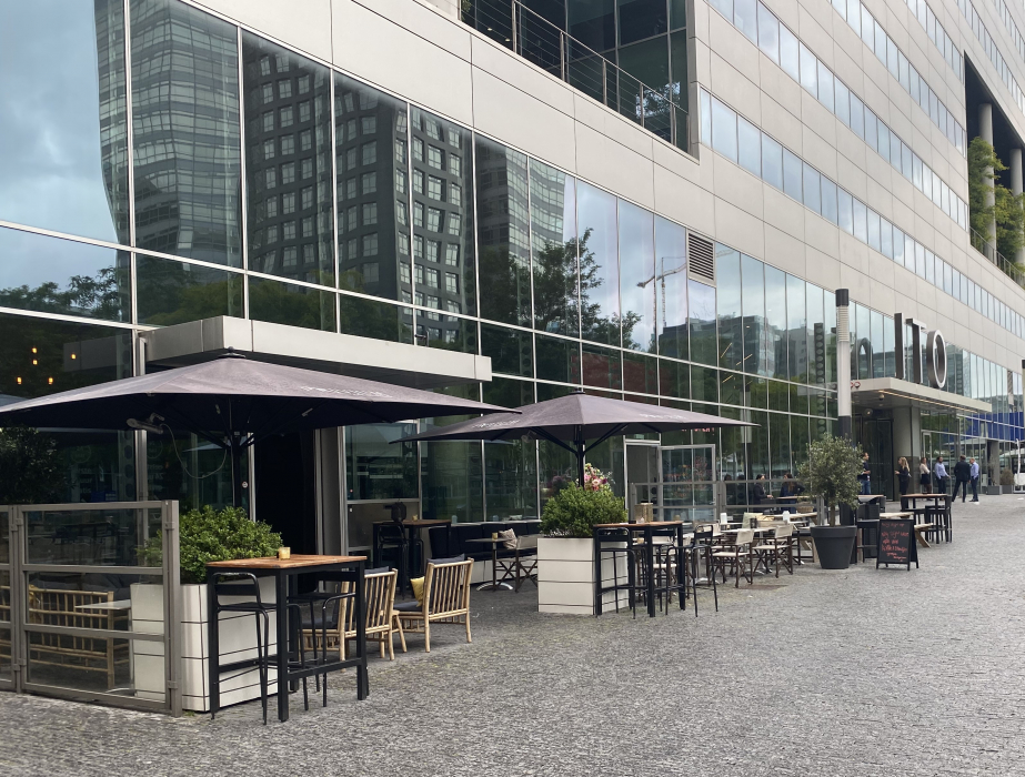 Dicky’s Grand Café in de ITO Tower op de Amsterdamse Zuidas