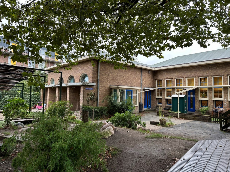 De Kasteeltuin aan de Borgerstraat in Rotterdam