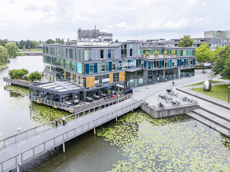 Cultuurhuis aan de Werkerlaan 1–5 in Zwolle