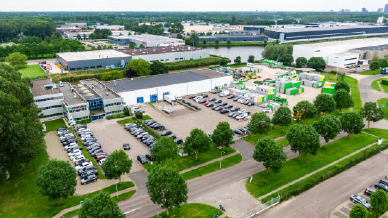 Damsluisweg 1 in Almere