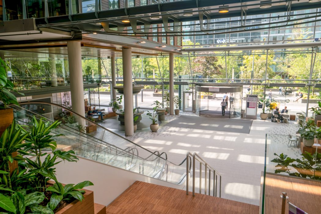 Vernieuwde openbare lobby WTC Amsterdam | ©CBRE Investment Management