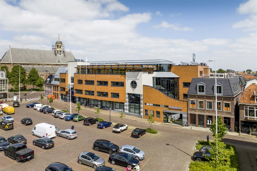 Kantoorgebouwen aan het Martiniplein 1-11 in Sneek