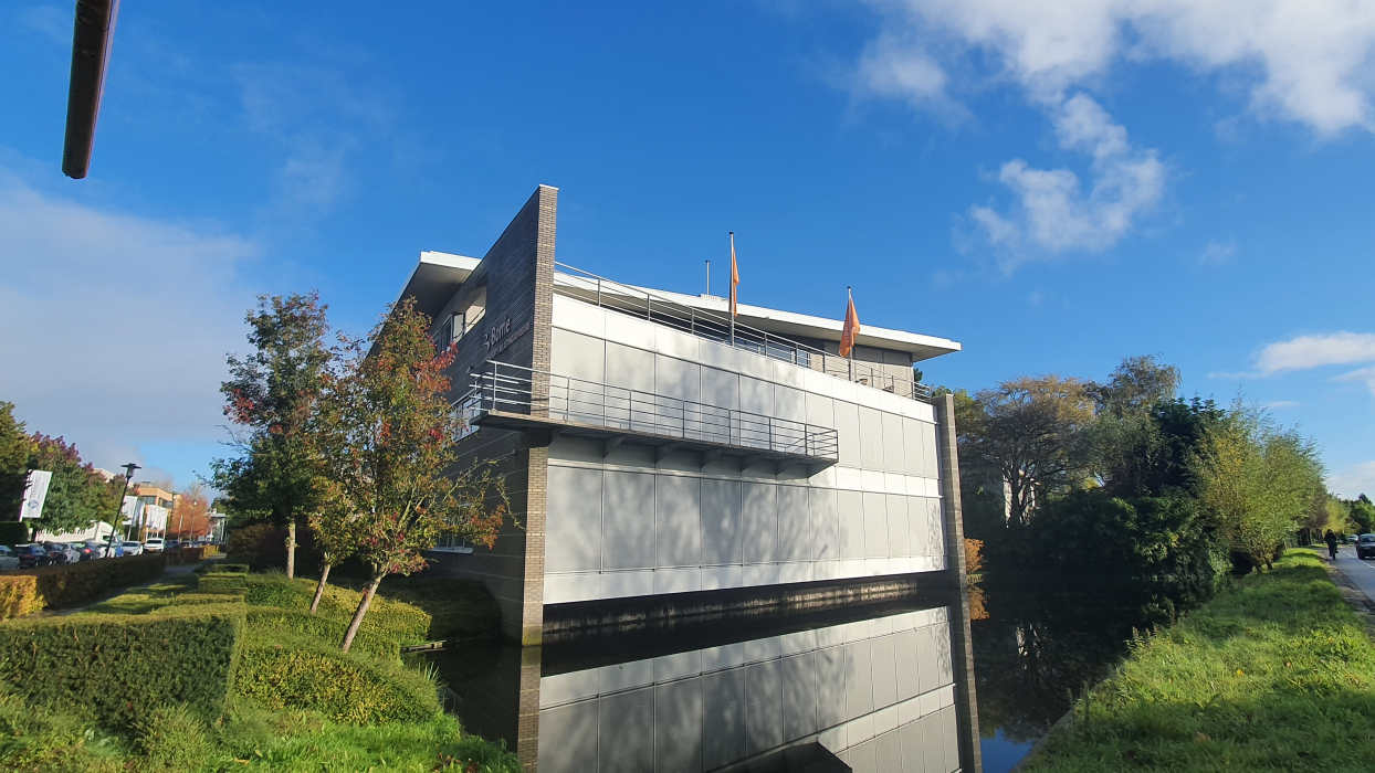Jan Leentvaarlaan 1 te Rotterdam