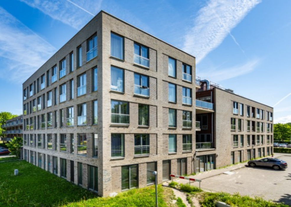 Het complex Ambachtsmark in Almere haven, waar starterswoningen zullen worden gerealiseerd