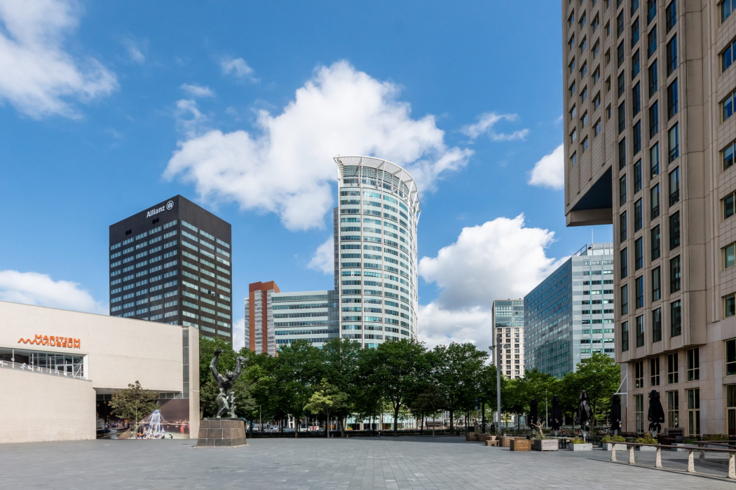 Kantoorgebouw Five55, aan Blaak 555 te Rotterdam