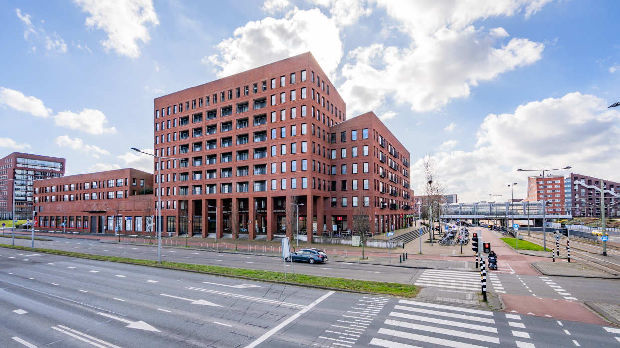 Simon Carmiggelthof 80 in Den Haag