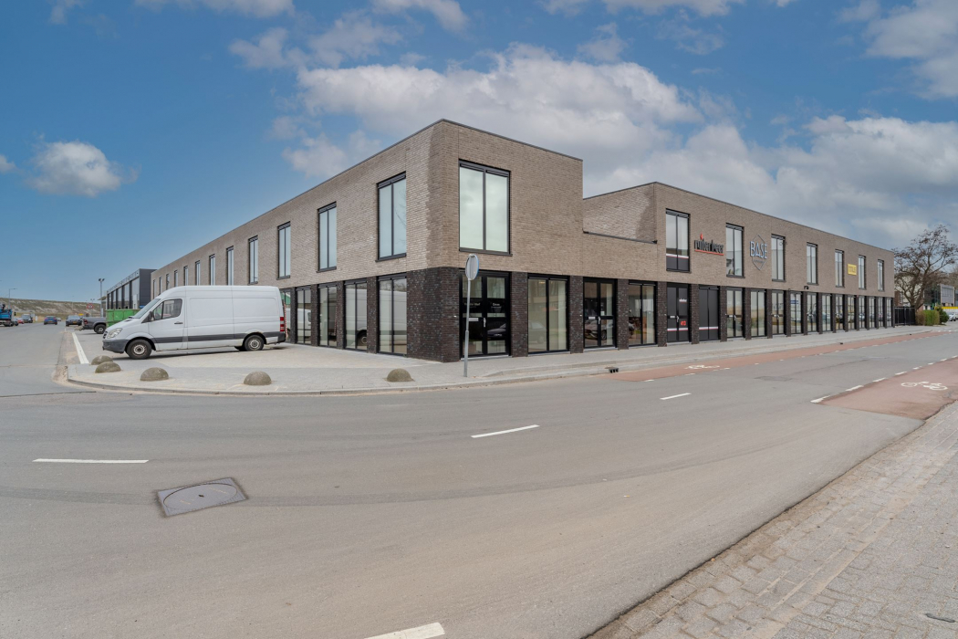 Kantoorruimte aan de Adrianalaan 417 in Rotterdam