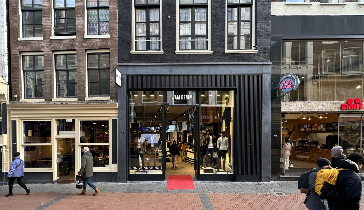 Nieuwendijk 121 in Amsterdam