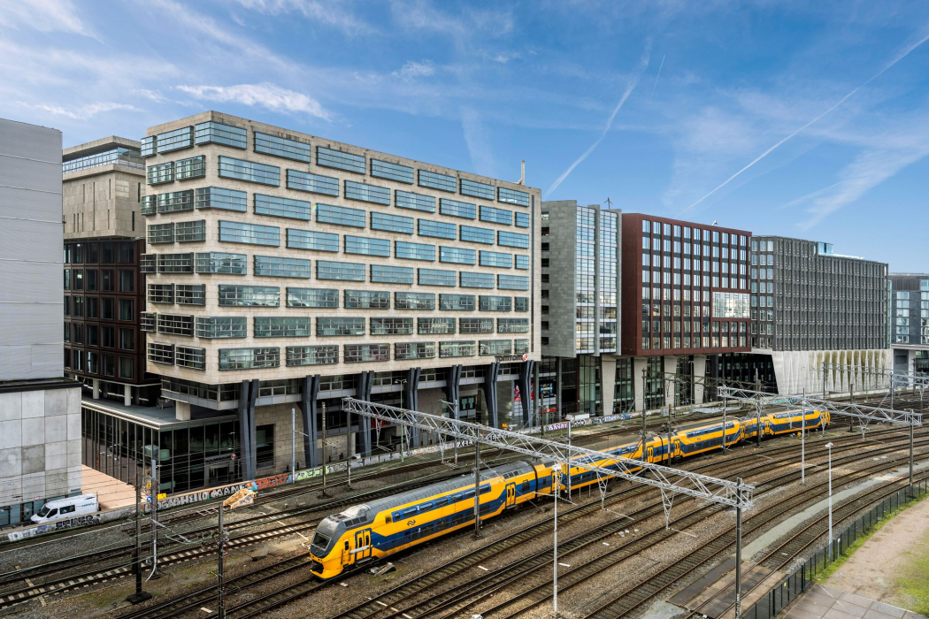 Track aan de Oosterdoksstraat in Amsterdam