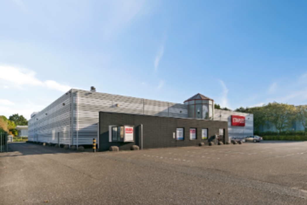 Bedrijfsruimte aan de Charles Stulemeijerweg 3 in Tilburg