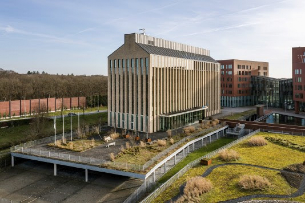 Kantoorgebouw aan Podium 9 in Amersfoort Vathorst